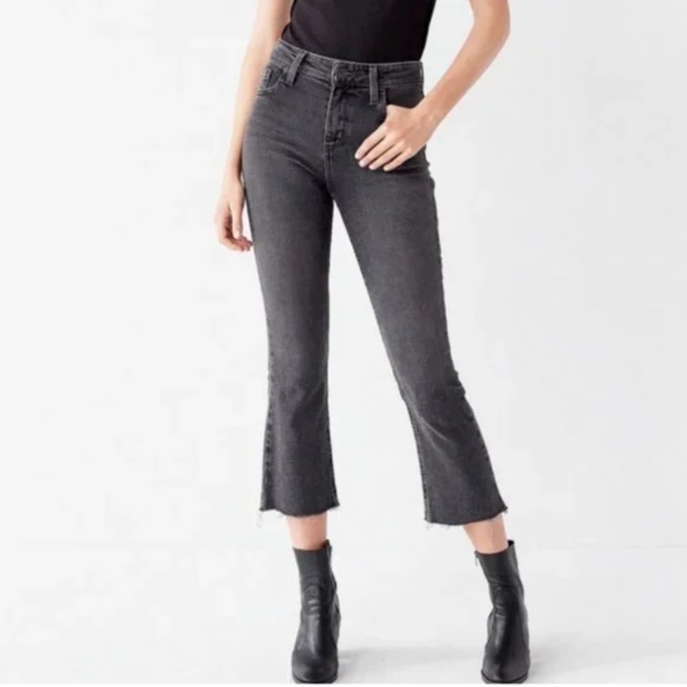 Abercrombie and Fitch High Rise Cropped Flare Jeans Size 30 Off Black